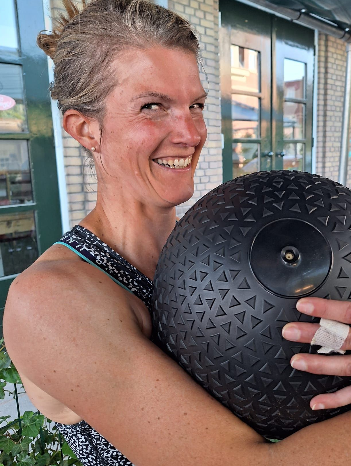 Outside the Box in Den Haag biedt outdoor bootcamp, CrossFit en HYROX trainingen