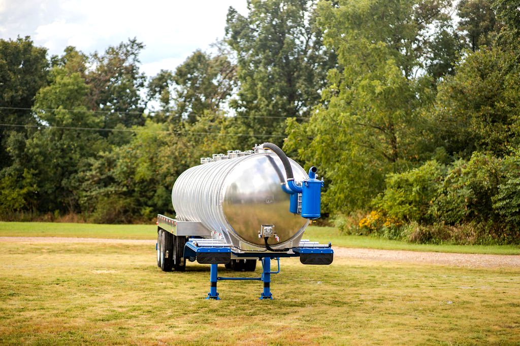 6300 Gallon Vacuum Trailer