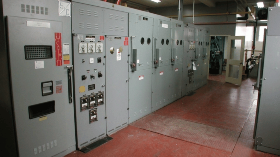 Optimizing MV Switchgear Design for Cost, Safety & Compliance