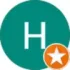 Cercle turquoise avec un « H » blanc et un badge en forme d'étoile orange.