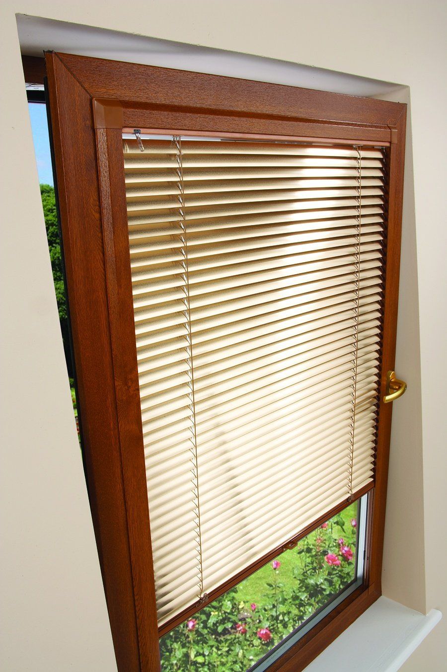 PERFECT FIT WOODEN BLIND