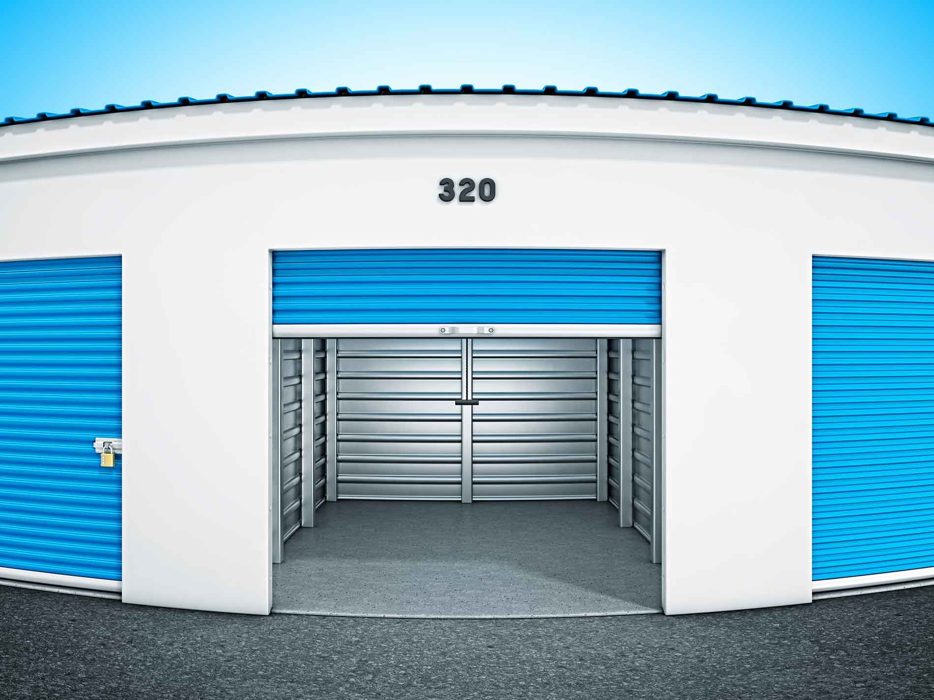 The number 320 is on the side of a self storage unit – Springfield, OR - 42nd St Mini Storage