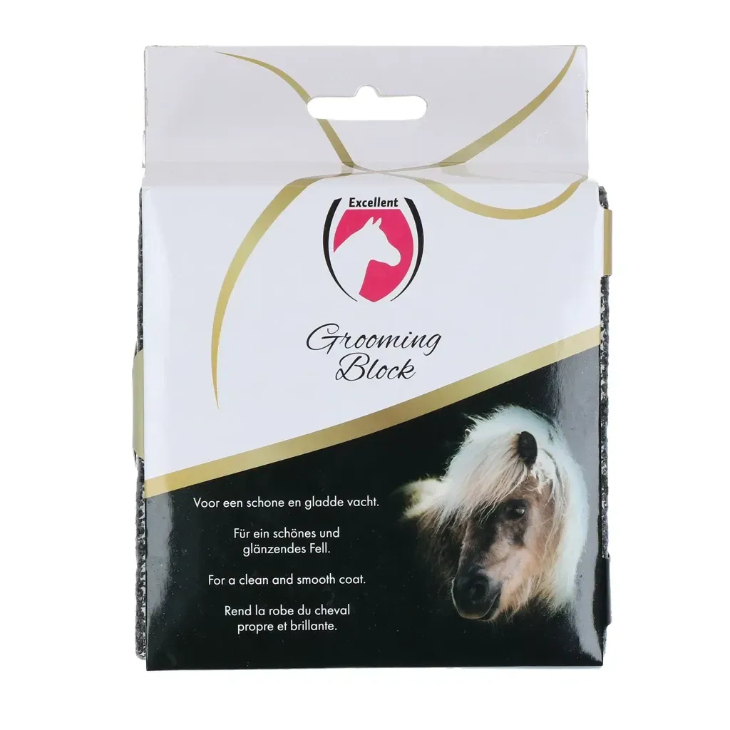 Verpakking van verzorgingsblokjes met een paardenillustratie en tekst.