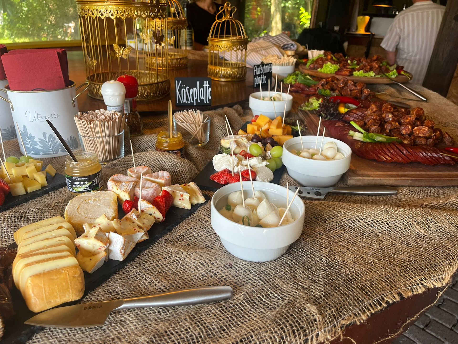 Selbstgemachte Kräterbutter mit diversen Ölsorten