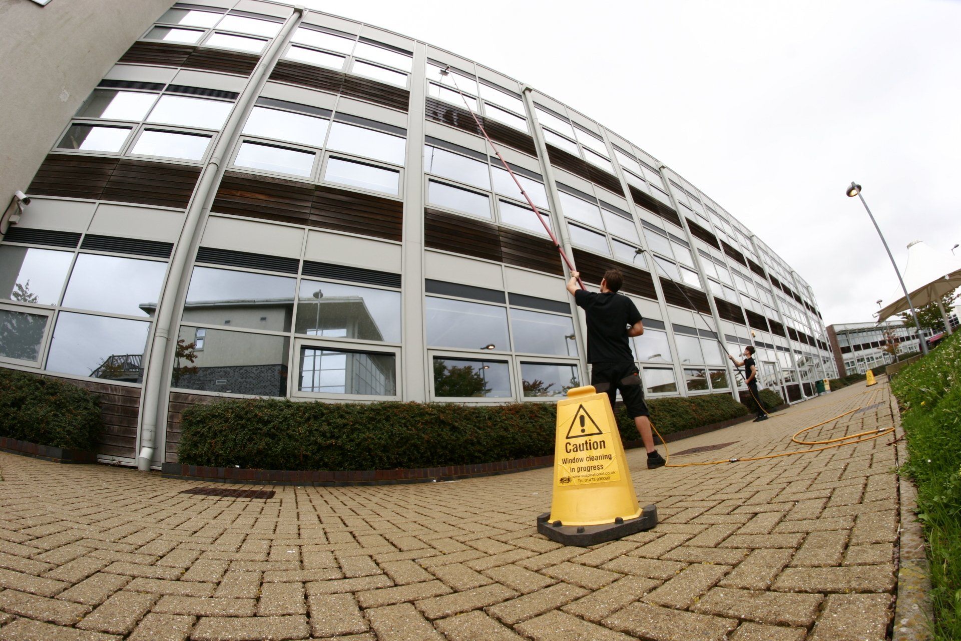 Cleaning of windows from outside