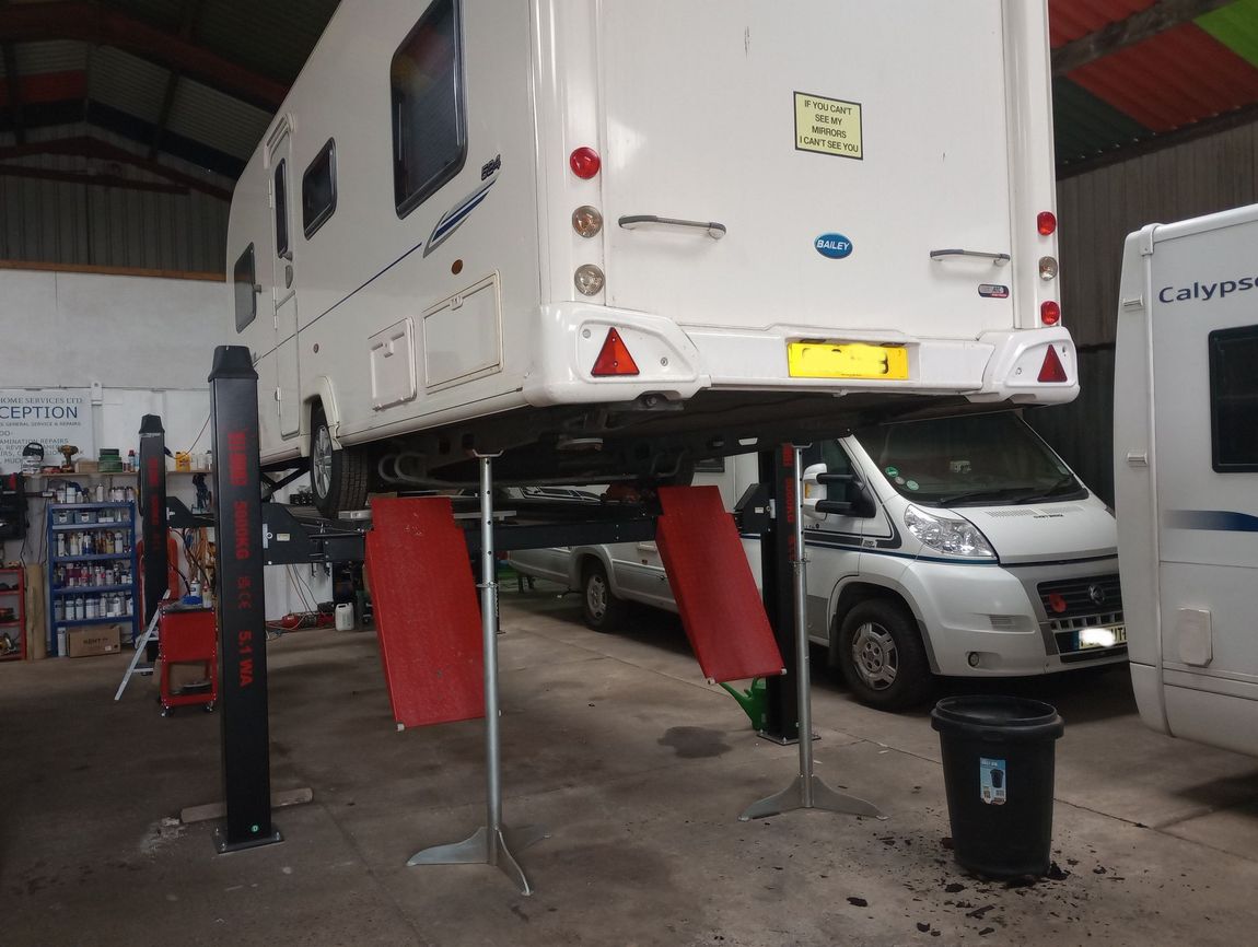 caravan & motorhome repair workshop