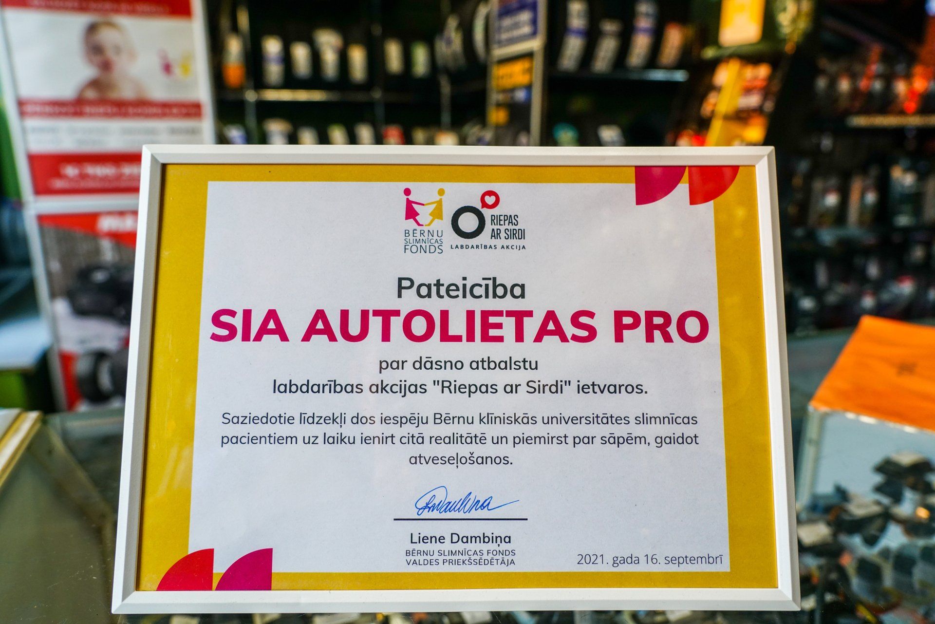Eļļas, smērvielas, detaļas, auto rezerves daļas Liepājā, amortizatori Liepājā. Elektrodaļas, ģeneratori, auto rezerves daļas, riepas, detaļas, akumulatori, spoileri, elektrosistēmas daļas, blīves, auto ķīmija, motors, auto stikli, izpūtēji, piekares daļas, diski, bremzes, lukturi. Auto virsbūves daļas, rezerves daļu pasūtīšana pēc pieprasījuma, sakabes āķi, vējstikli, autostikli, riepas uz līzinga, līzingā, savērsums, savērsuma regulēšana, riepu montāža, balansēšana