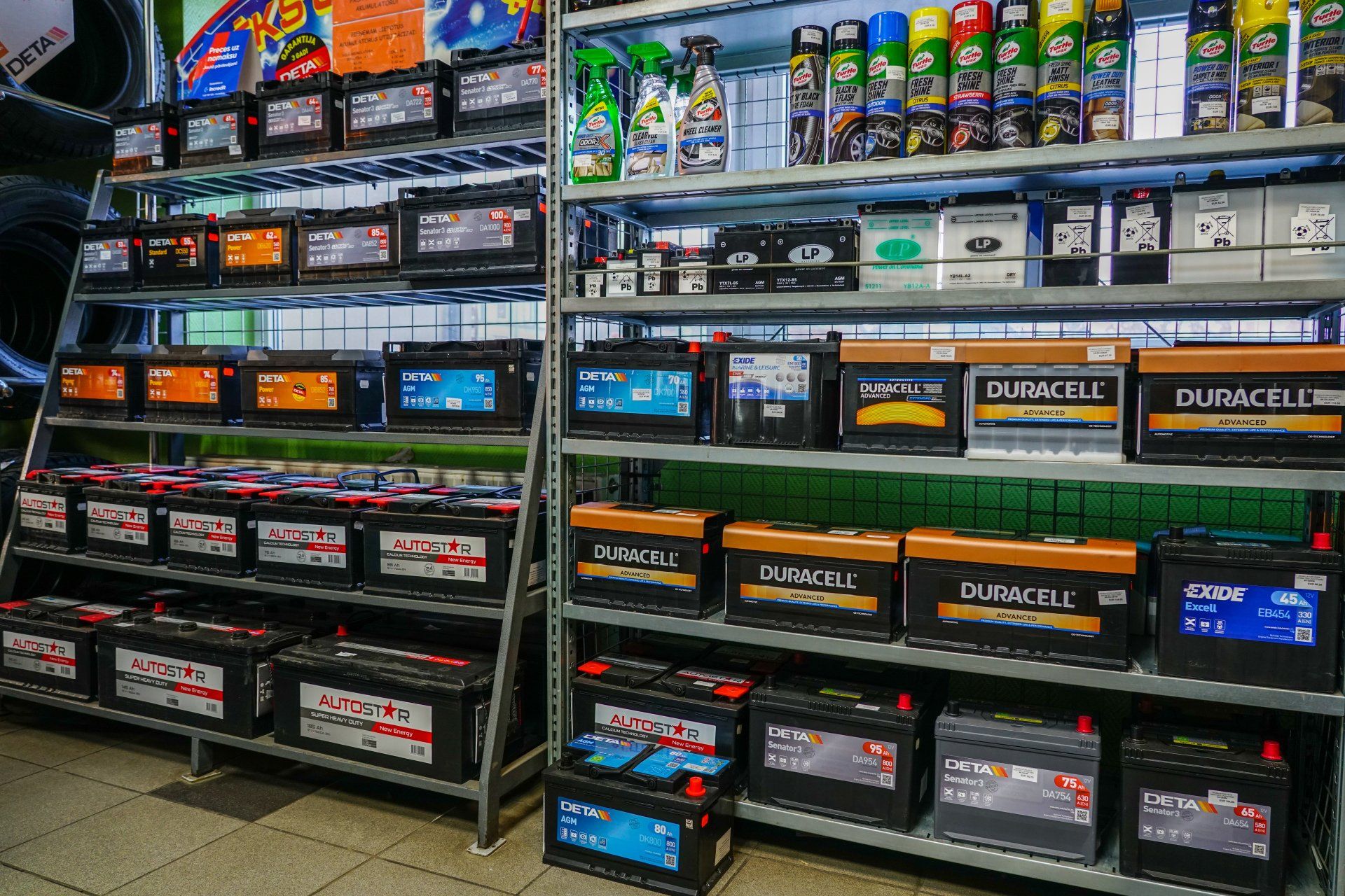 Auto ķīmija  Auto kosmētika  Tehniskie šķidrumi  Krāsu aerosoli  Instrumenti