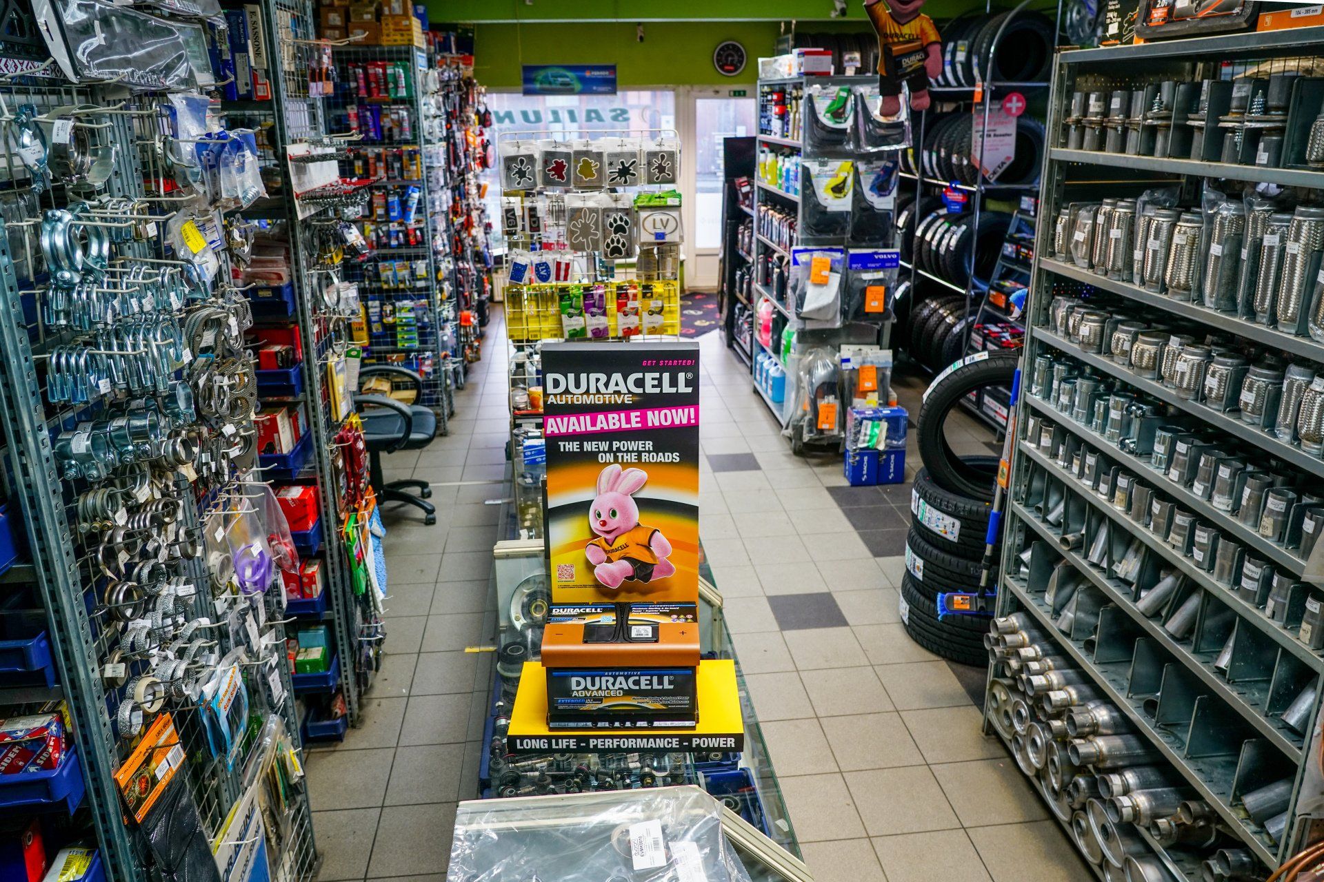 Vējstikli, autostikli, auto rezerves daļas pēc pasūtījuma, servisa pakalpojumi. Auto lietas. Auto izpūtēji. Auto stikli. Vasaras riepas, ziemas riepas, lukturi. Auto riepu serviss. Auto rezerves daļas.