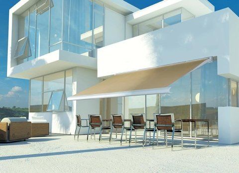 tenda a bracci motorizzata