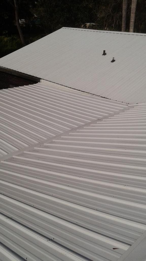 Metal Roof cleaning in Brandon