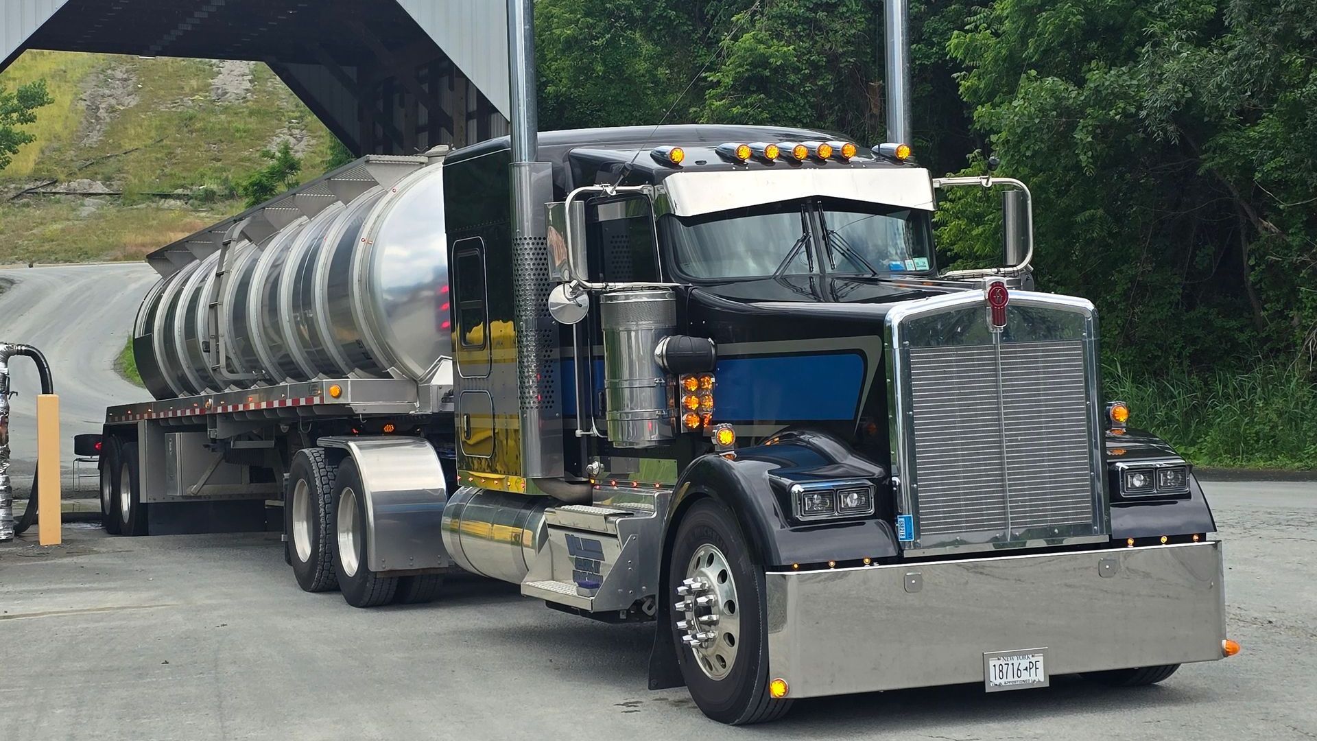 Liquid Sludge Hauling | BLUE DIAMOND SEPTIC