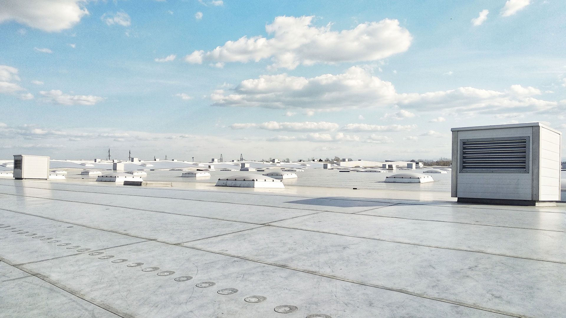 Commercial Building Roof — Stark County, OH — Phoenix Rising Exteriors