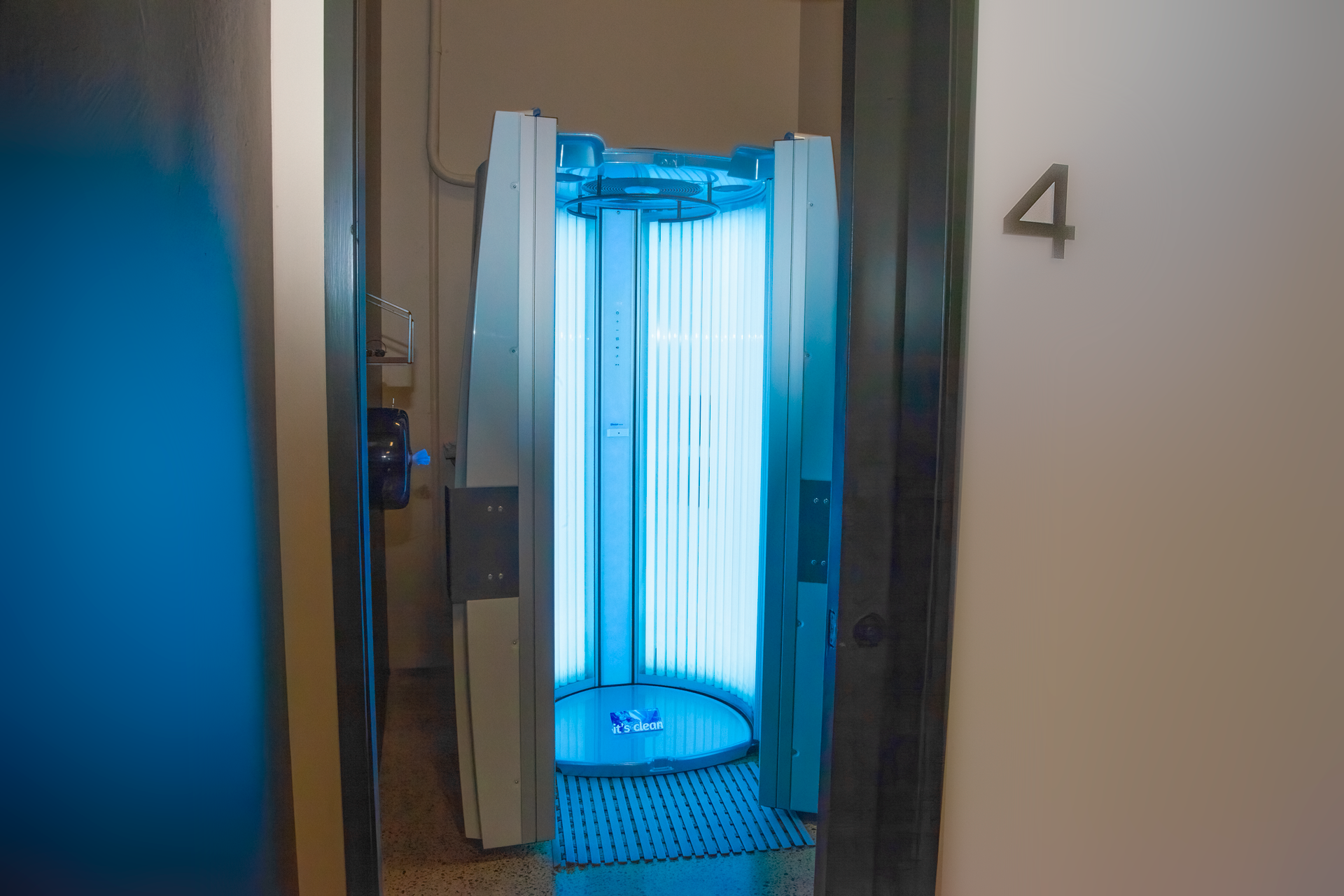 2/83 Apollo Dr Rosedale Tanning Studio