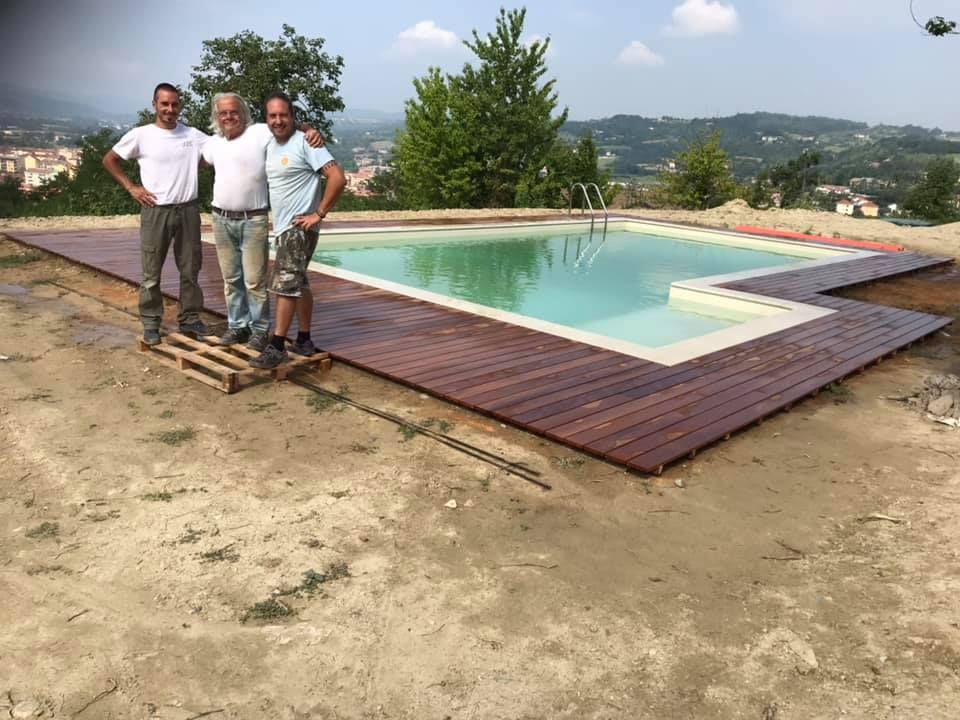 Decking bordo piscina La Spezia