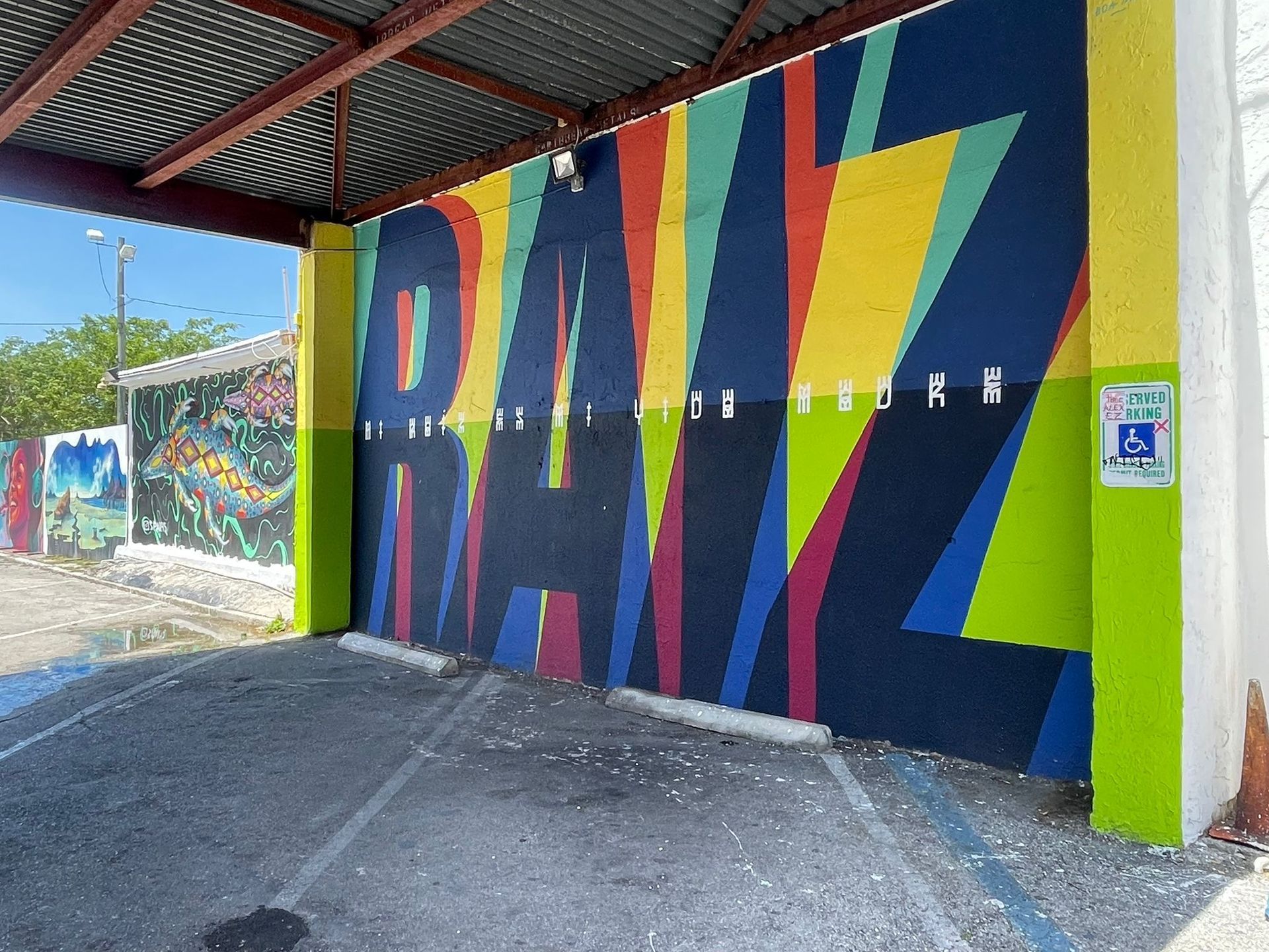 Mural in Little Havana part of the Miami 5 in 1 hop on hop off miami