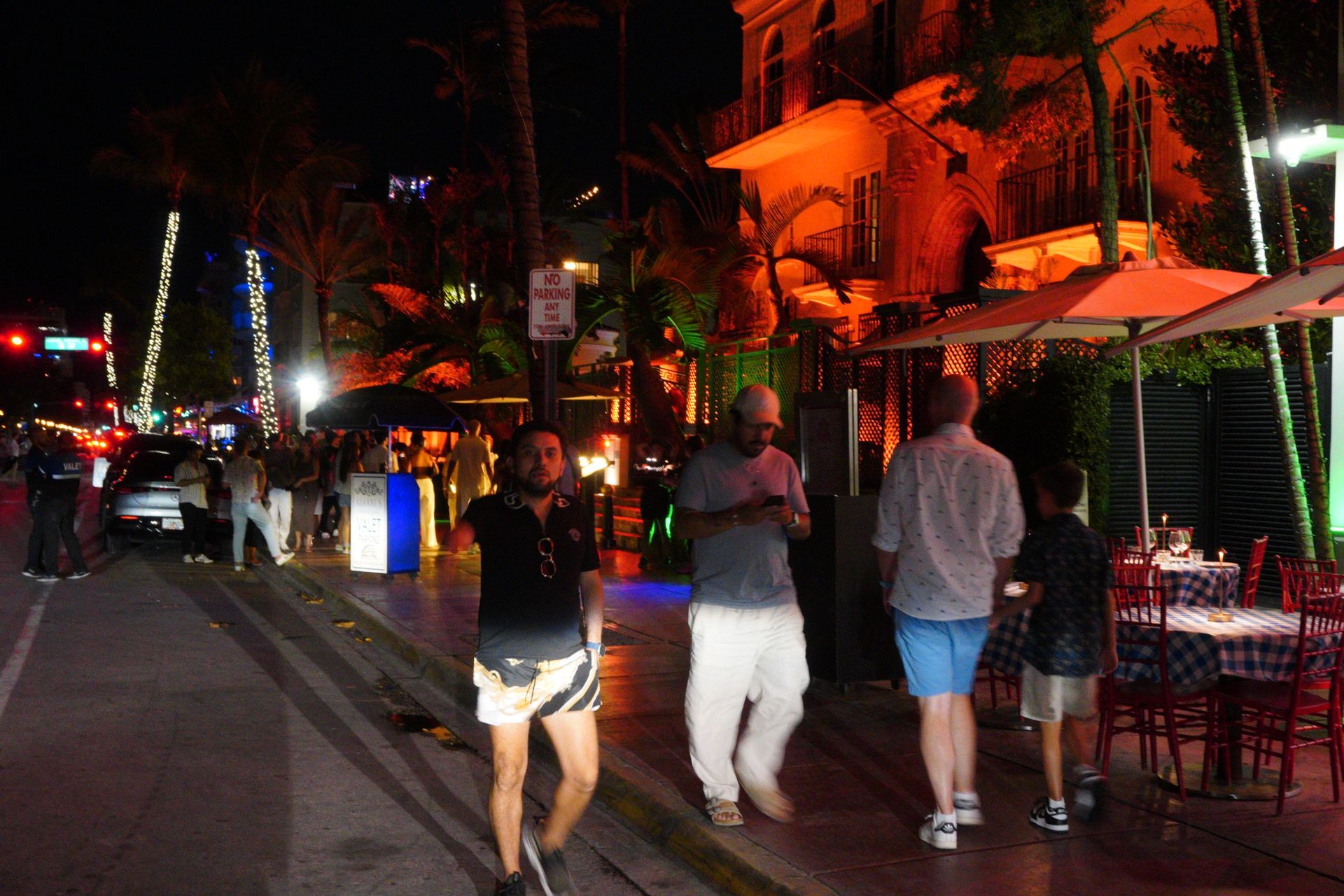 Ocean drive en la noche city tour en Miami 
