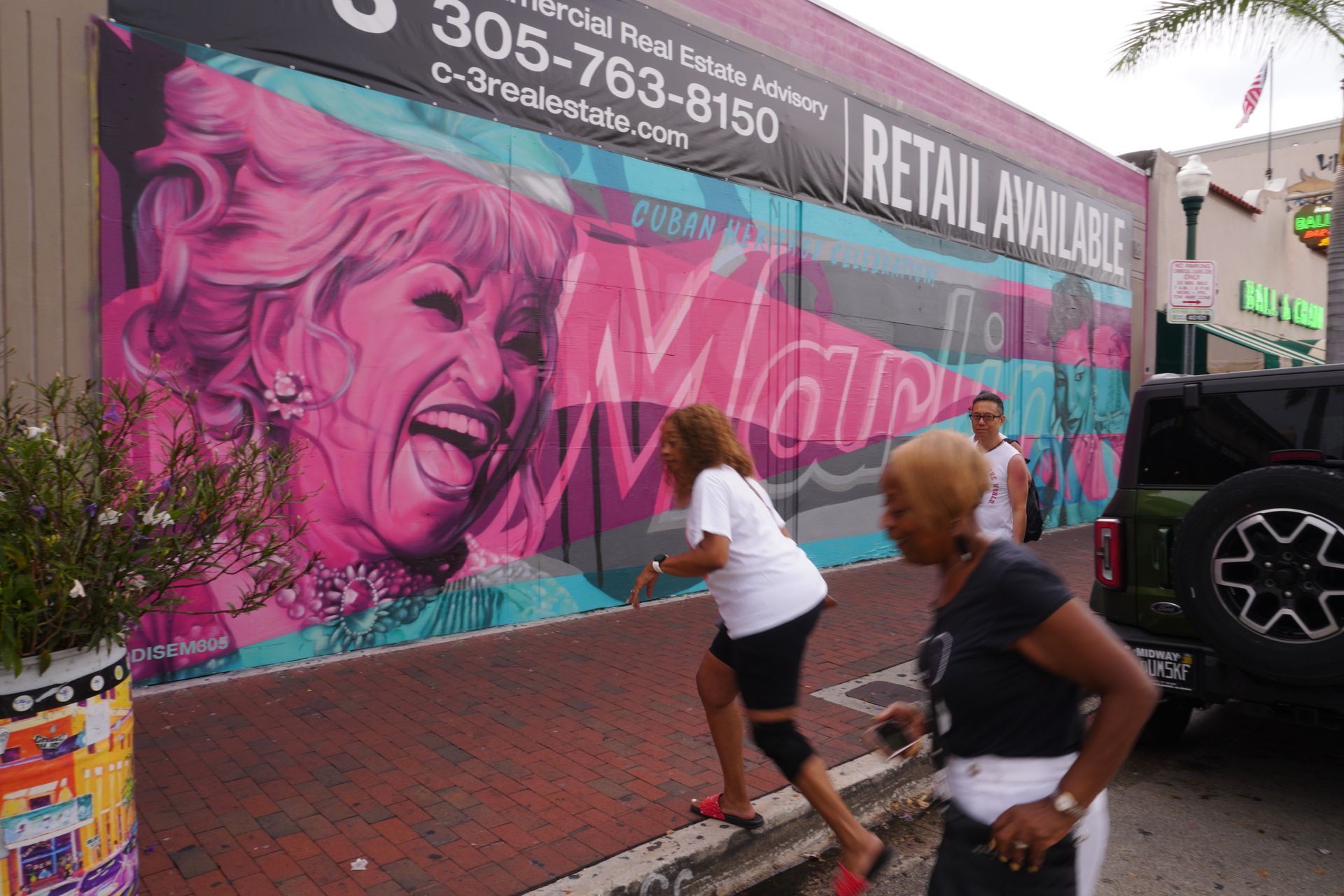 Little Havana Hop off Miami Bus 