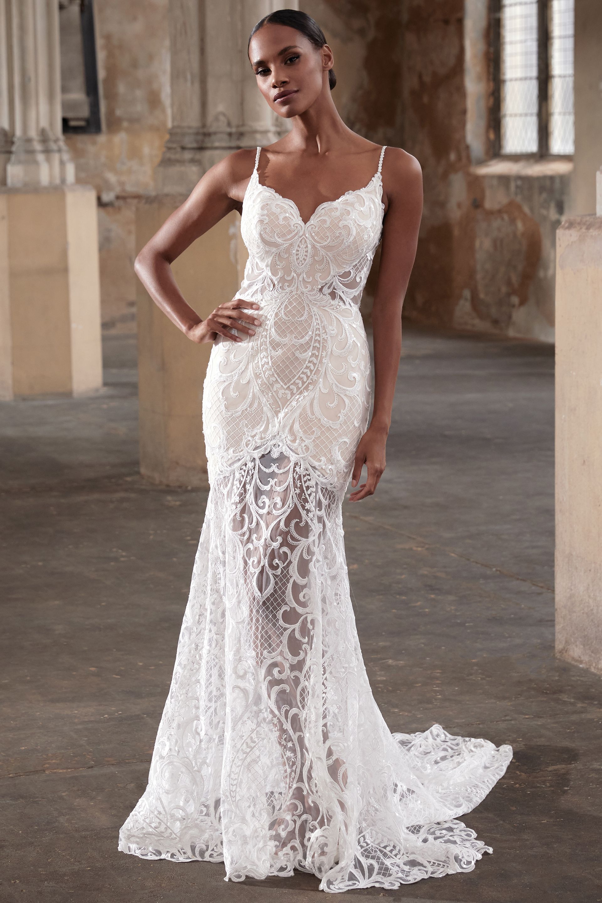 abito da sposa trasparente