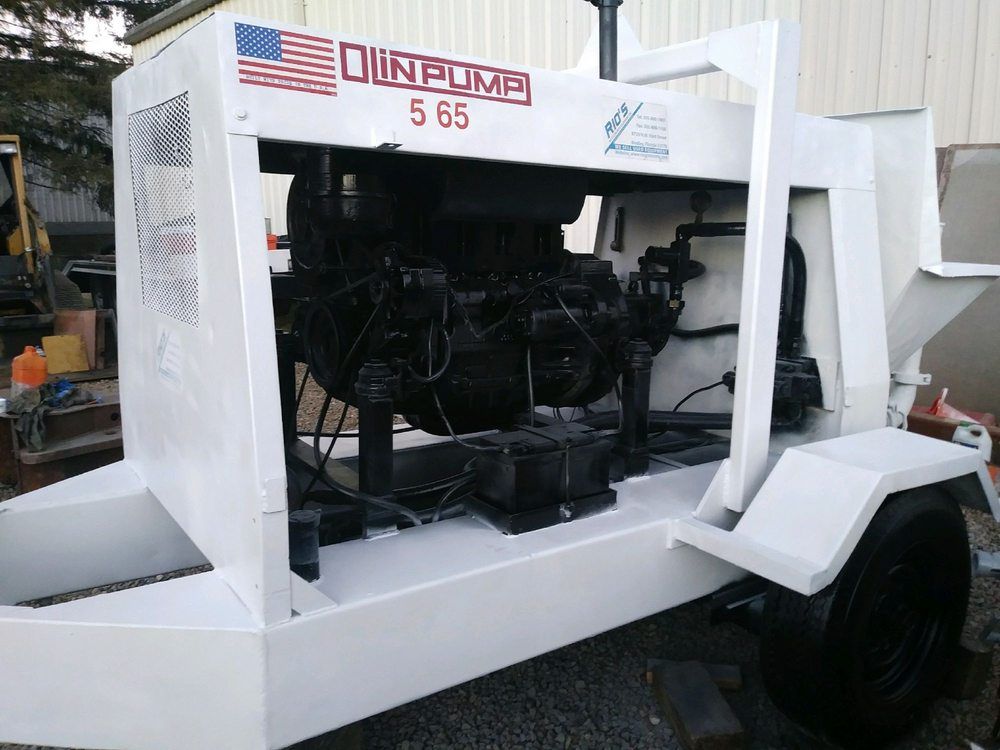 A din pump 5 65 is sitting on a trailer