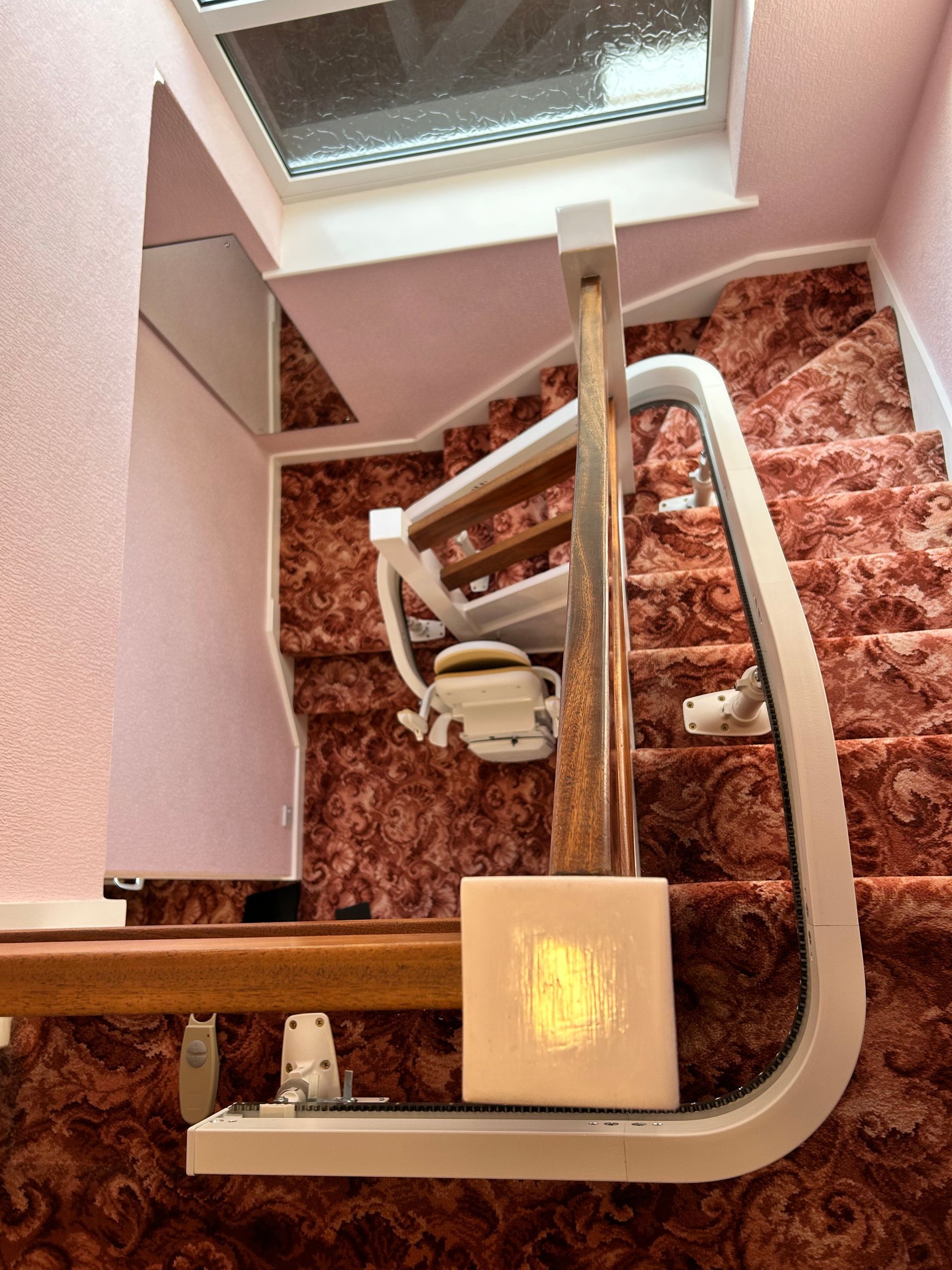 Reconditioned Acorn 180 stairlift fitted from £1995
