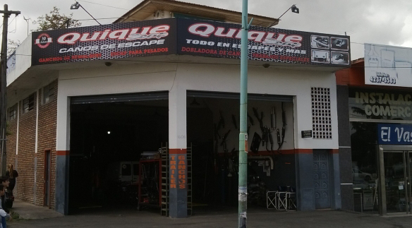 Colocación de caños de escape