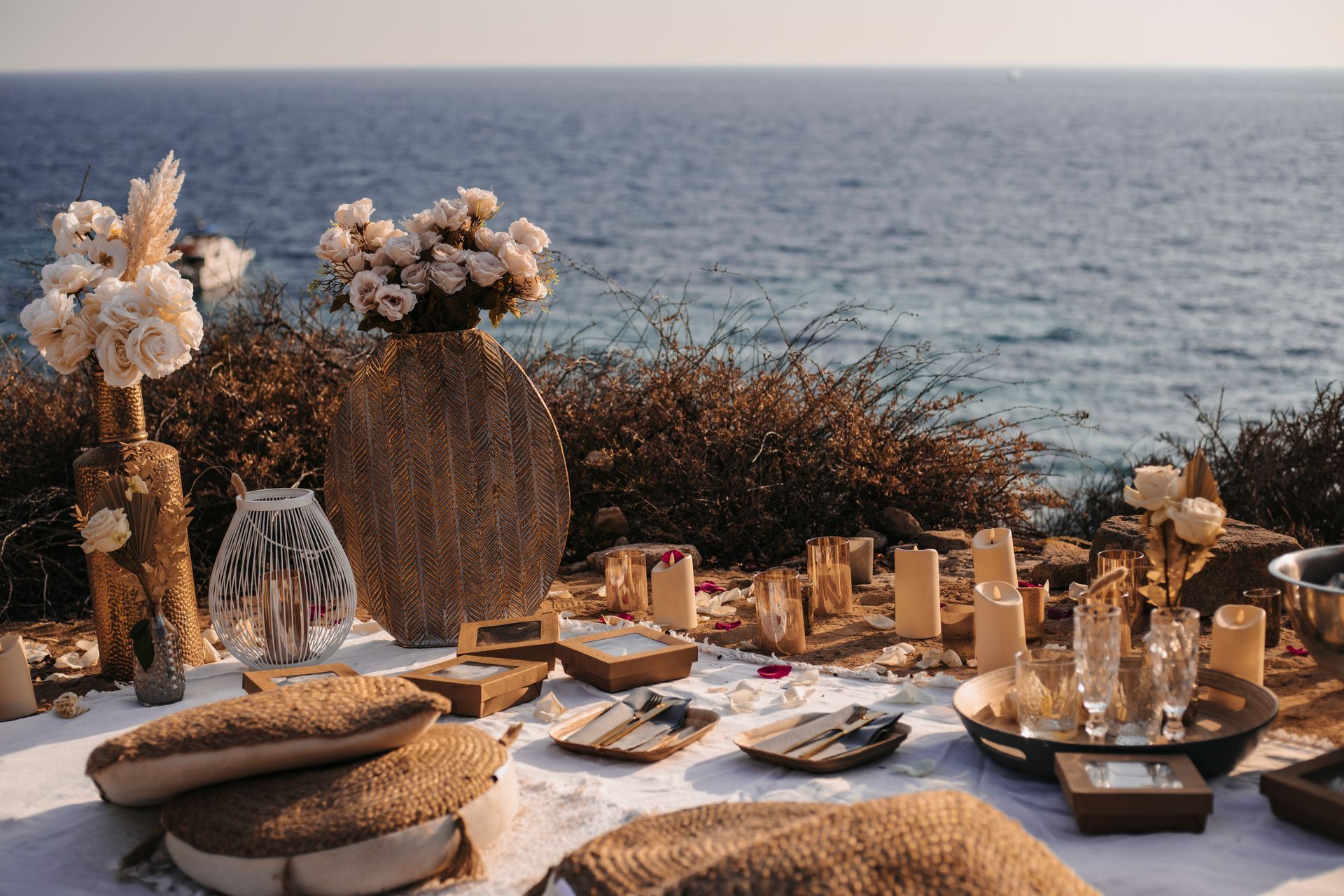 Proposal on the beach or restaurant with decoration