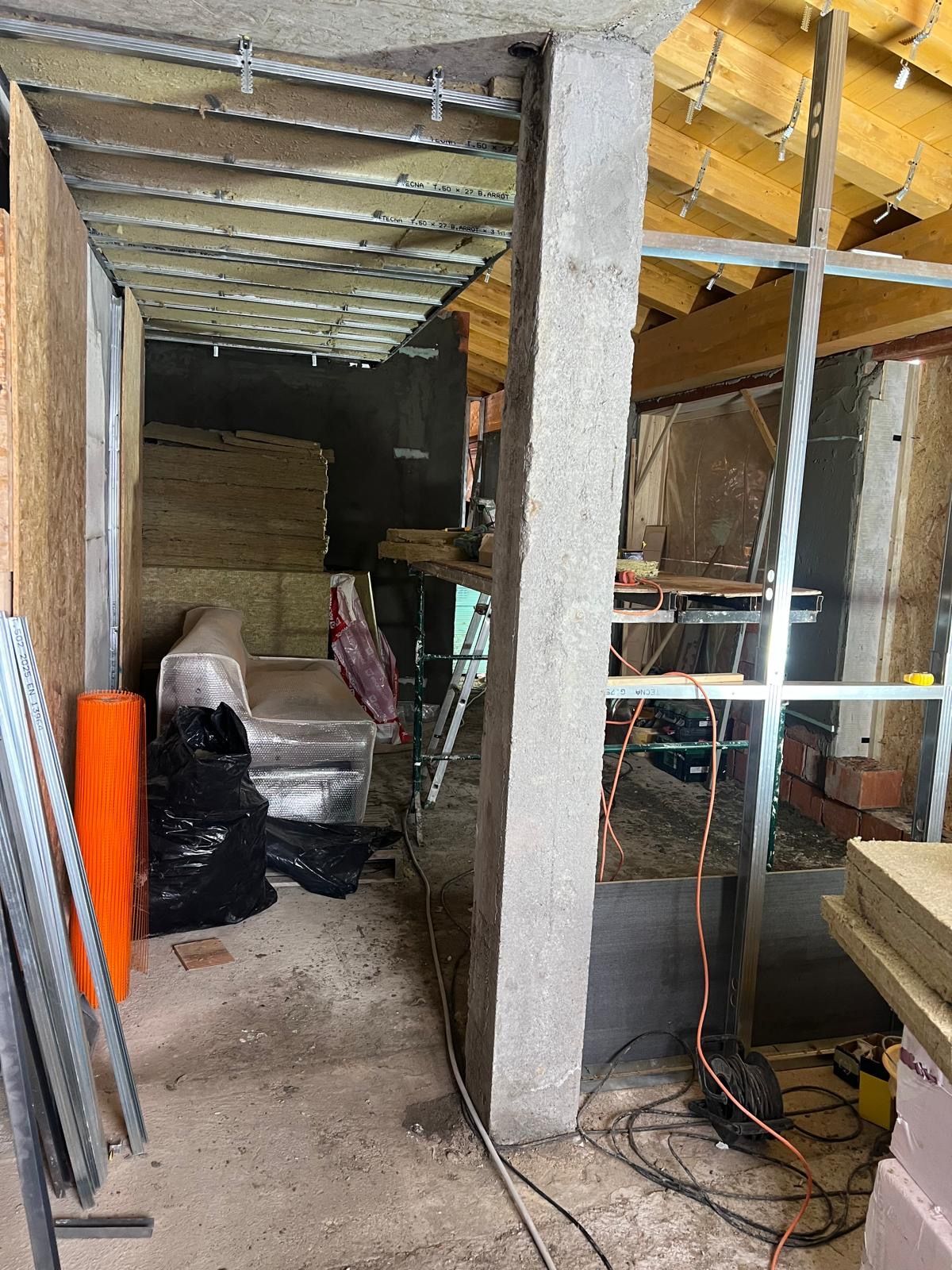 picture of the old restaurant being demolished 