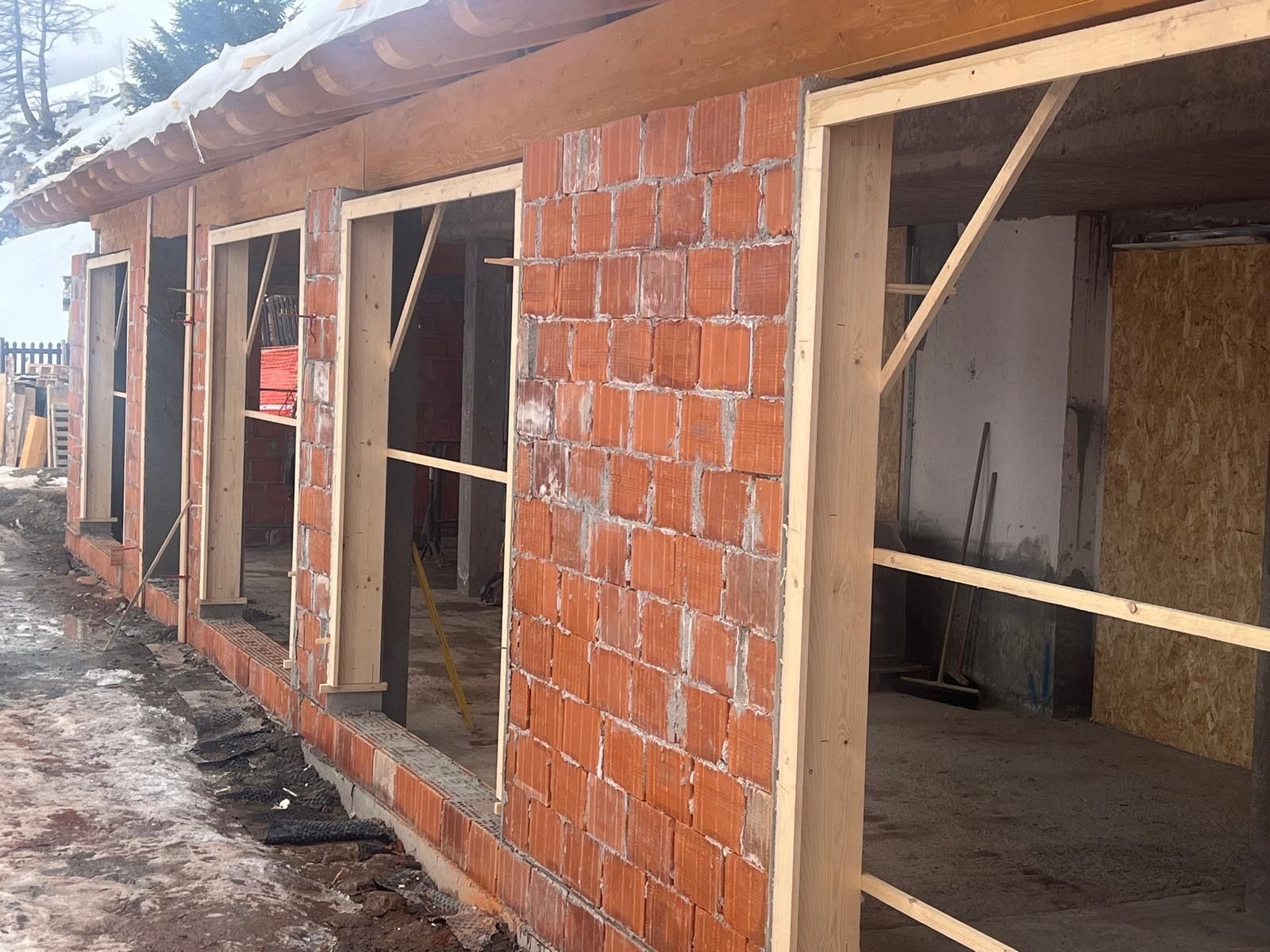 picture of the old restaurant being demolished 