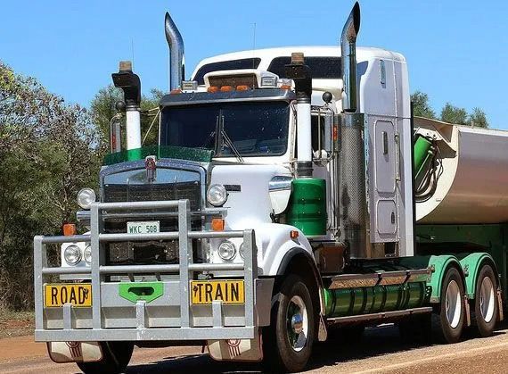 Kenworth T904