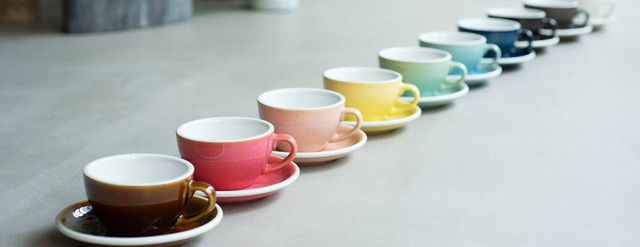 TSYFM 4 tazas de café de cerámica con base de 4.7 onzas, taza de leche de  huevo, tazas de té de cerá…Ver más TSYFM 4 tazas de café de cerámica con