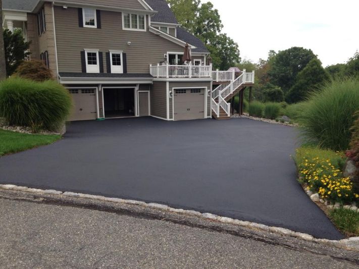 Freshly Sealcoated Driveway