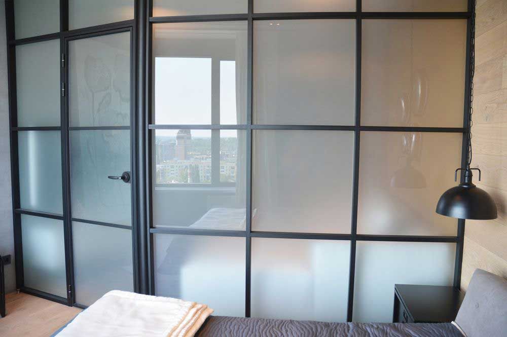 Bedroom With Frosted Glass Partition