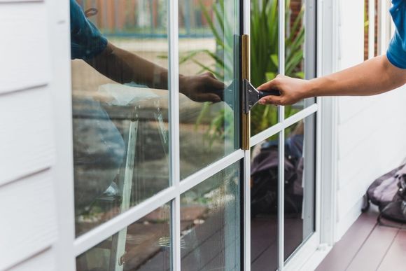 Installing A Window Tint in Brisbane QLD Window Tinting Brisbane