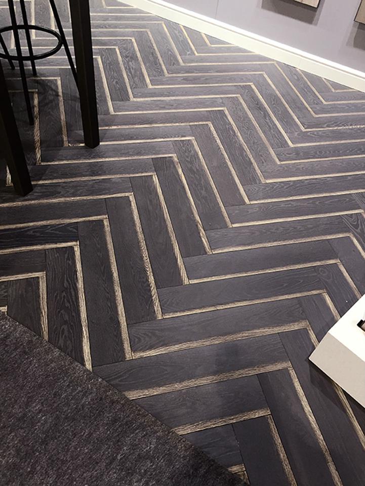 אריחים דמוי פרקט