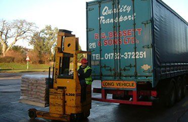Reach truck