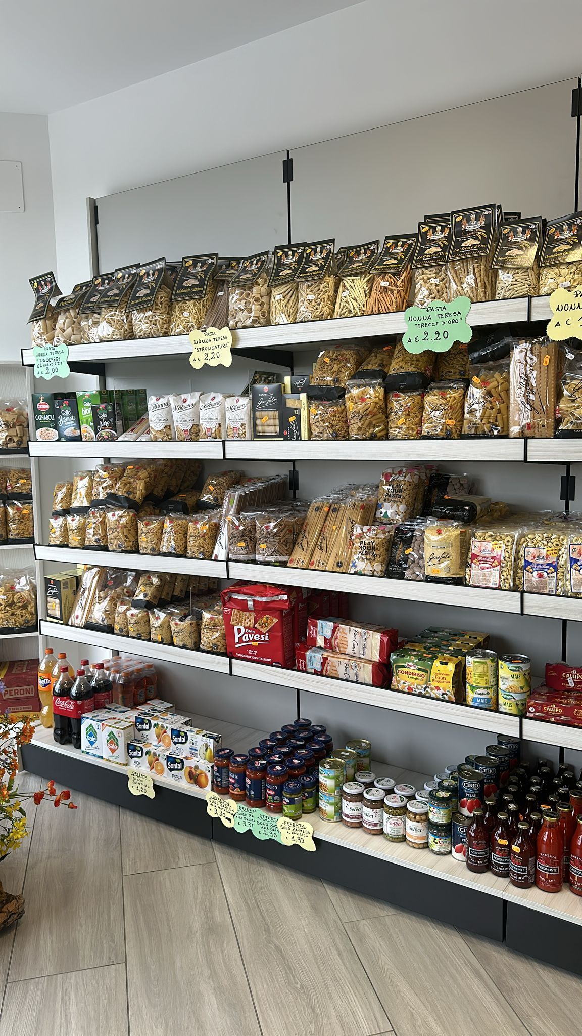 Scaffali Caseificio Azienda Iannì