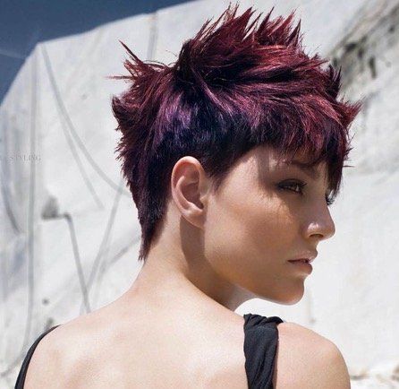 #haarstudio10 #laren #klaaskampen10 #stylist #kapper #hairdressers #shampoo #conditioner #haircare #styling #stylingproducts #lifestyling #welovehair #haircare #colortrends #decologic #zoneconcept #z-one #haircolor #hairstyle #instahair #fashion #instalike #beauty #beautyhair #milk.shake #milkshakecolor #High-lights #langhaar #korthaar #halflanghaar #age-renew #krullen #vlechten #balayage #