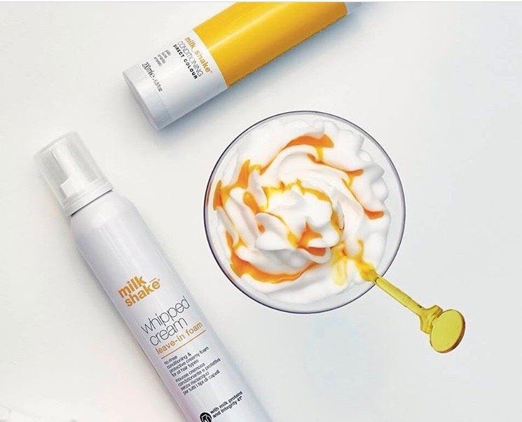 #haarstudio10 #laren #klaaskampen10 #stylist #kapper #hairdressers #shampoo #conditioner #haircare #styling #stylingproducts #lifestyling #welovehair #haircare #colortrends #decologic #zoneconcept #z-one #haircolor #hairstyle #instahair #fashion #instalike #beauty #beautyhair #milk.shake #milkshakecolor #High-lights #langhaar #korthaar #halflanghaar #age-renew #krullen #vlechten #balayage #