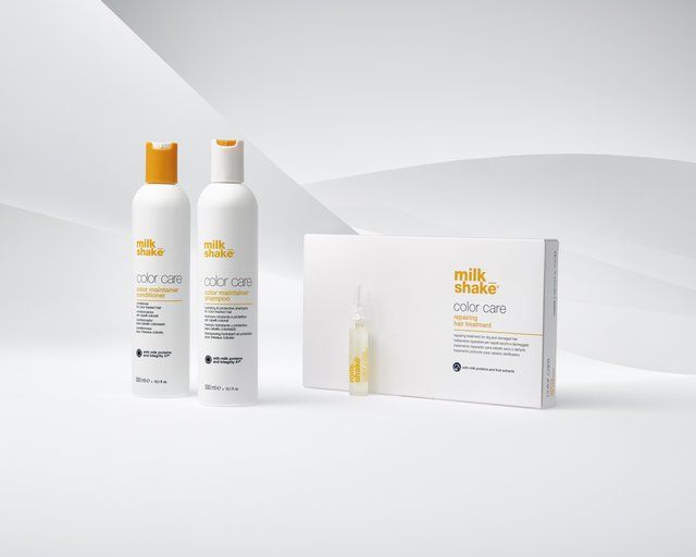 #haarstudio10 #laren #klaaskampen10 #stylist #kapper #hairdressers #shampoo #conditioner #haircare #styling #stylingproducts #lifestyling #welovehair #haircare #colortrends #decologic #zoneconcept #z-one #haircolor #hairstyle #instahair #fashion #instalike #beauty #beautyhair #milk.shake #milkshakecolor #High-lights #langhaar #korthaar #halflanghaar #age-renew #krullen #vlechten #balayage #