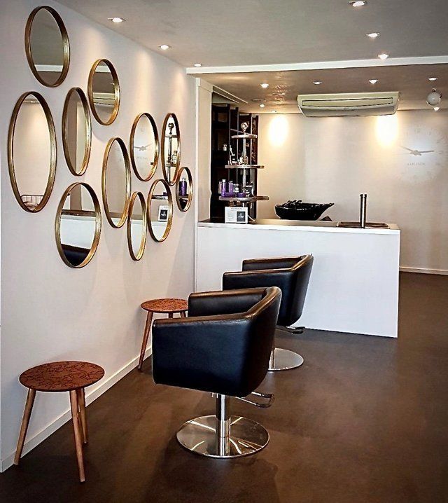 #haarstudio10 #laren #klaaskampen10 #stylist #kapper #hairdressers #shampoo #conditioner #haircare #styling #stylingproducts #lifestyling #welovehair #haircare #colortrends #decologic #zoneconcept #z-one #haircolor #hairstyle #instahair #fashion #instalike #beauty #beautyhair #milk.shake #milkshakecolor #High-lights #langhaar #korthaar #halflanghaar #age-renew #krullen #vlechten #balayage #