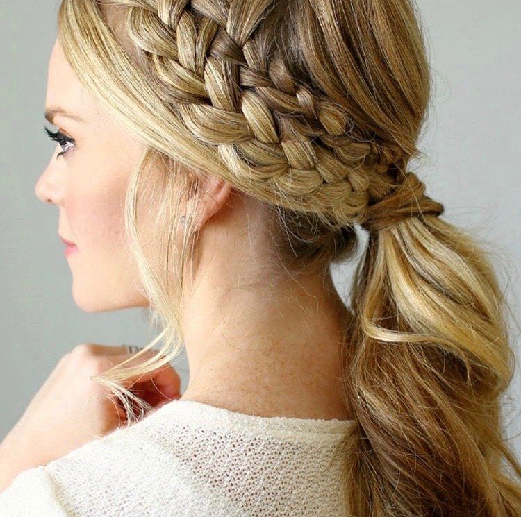 #haarstudio10 #laren #klaaskampen10 #stylist #kapper #hairdressers #shampoo #conditioner #haircare #styling #stylingproducts #lifestyling #welovehair #haircare #colortrends #decologic #zoneconcept #z-one #haircolor #hairstyle #instahair #fashion #instalike #beauty #beautyhair #milk.shake #milkshakecolor #High-lights #langhaar #korthaar #halflanghaar #age-renew #krullen #vlechten #balayage #