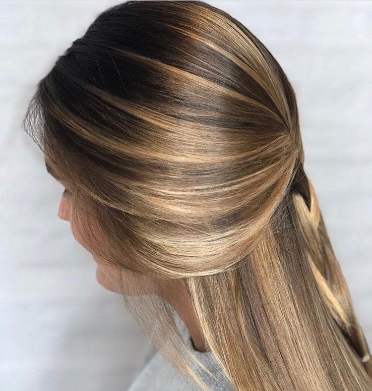 #haarstudio10 #laren #klaaskampen10 #stylist #kapper #hairdressers #shampoo #conditioner #haircare #styling #stylingproducts #lifestyling #welovehair #haircare #colortrends #decologic #zoneconcept #z-one #haircolor #hairstyle #instahair #fashion #instalike #beauty #beautyhair #milk.shake #milkshakecolor #High-lights #langhaar #korthaar #halflanghaar #age-renew #krullen #vlechten #balayage #