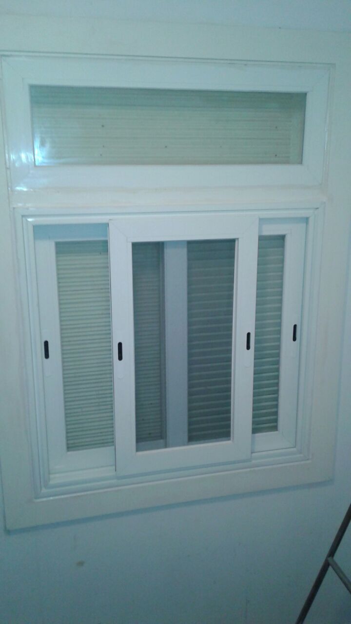 Janelas e portas antirruído de correr 16