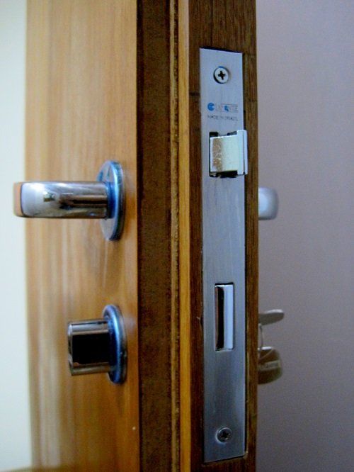 Porta de madeira termo-acústica 08