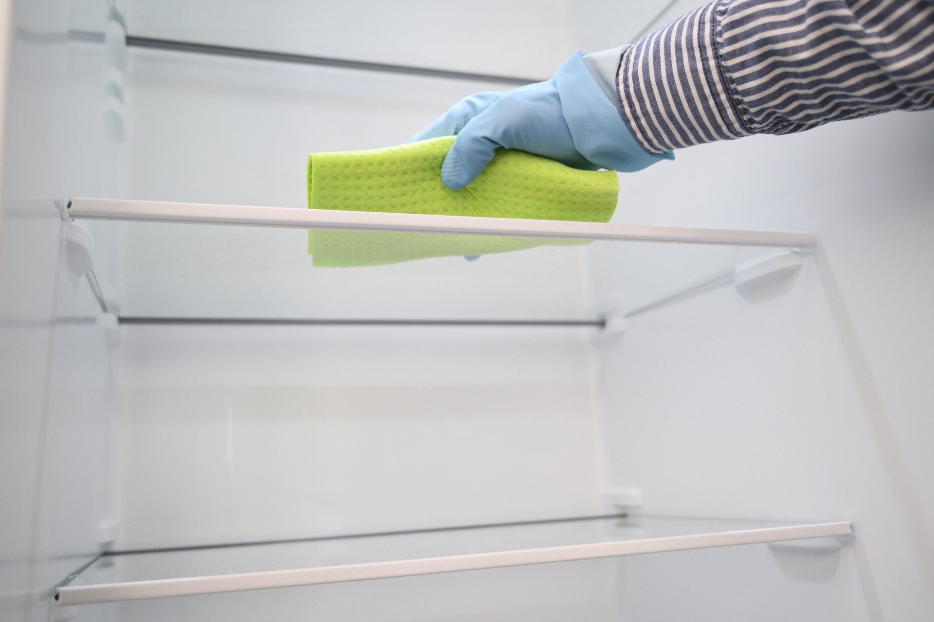 Covering Furniture In Removal Van - Phoenix, AZ - GreenPro Cleaning