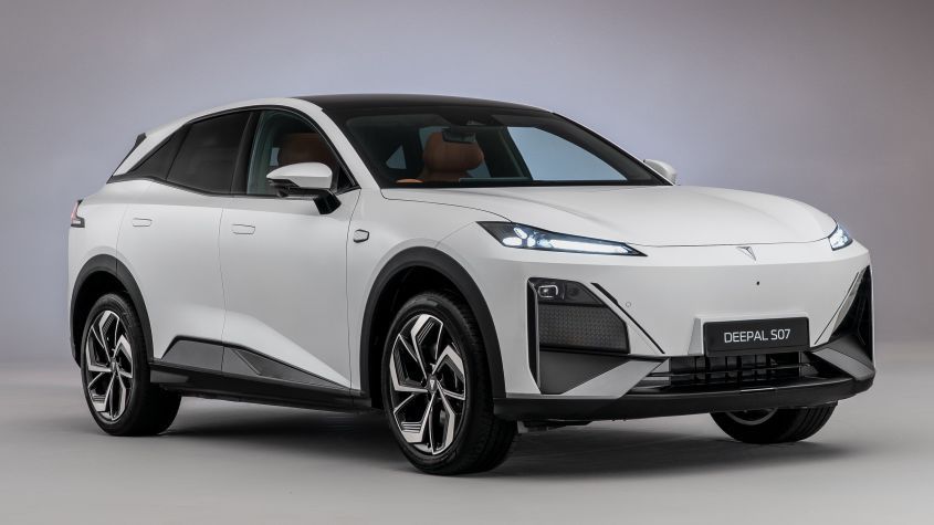 A white changan EV car