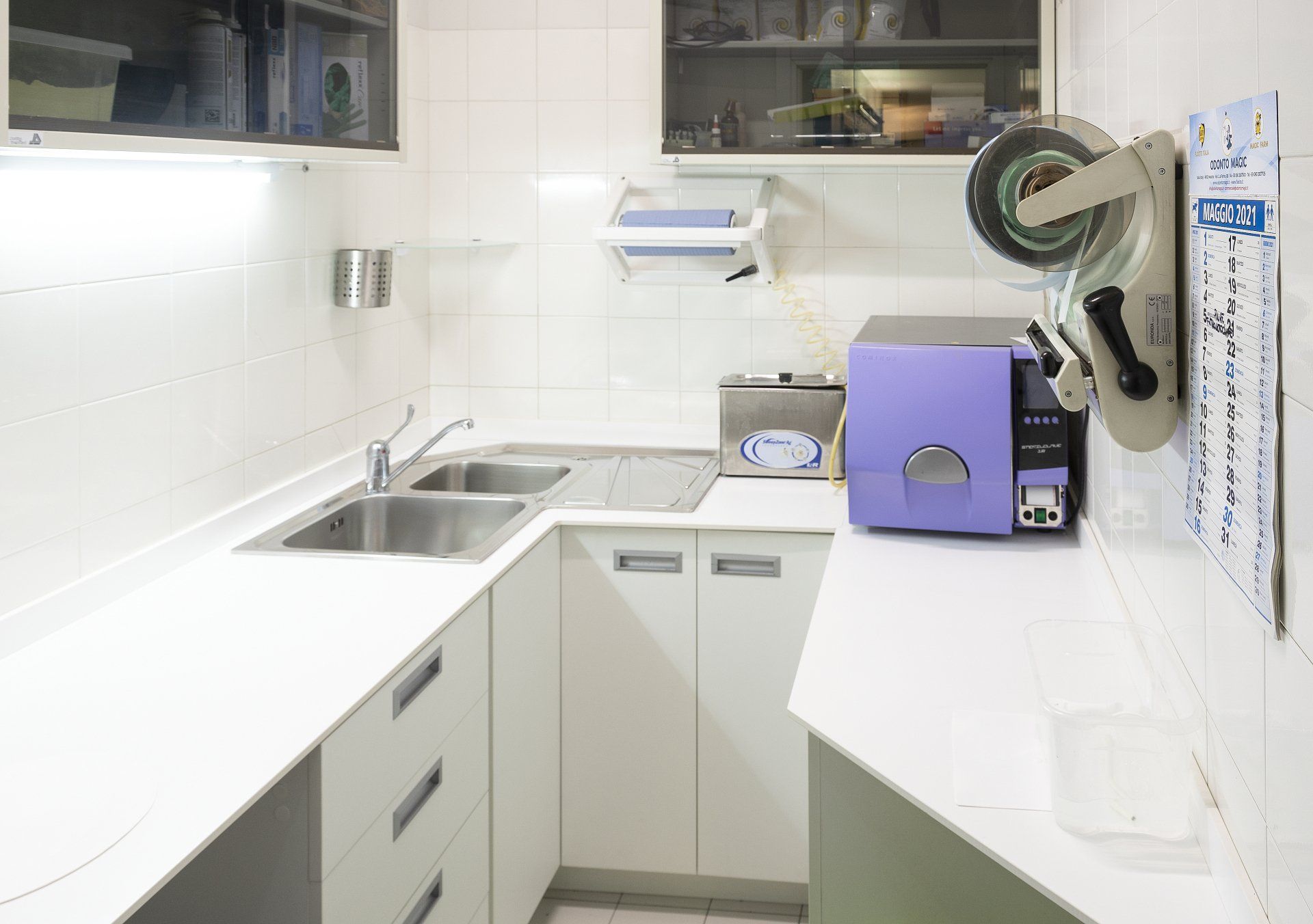 interno studio del dentista a Cinisello Balsamo