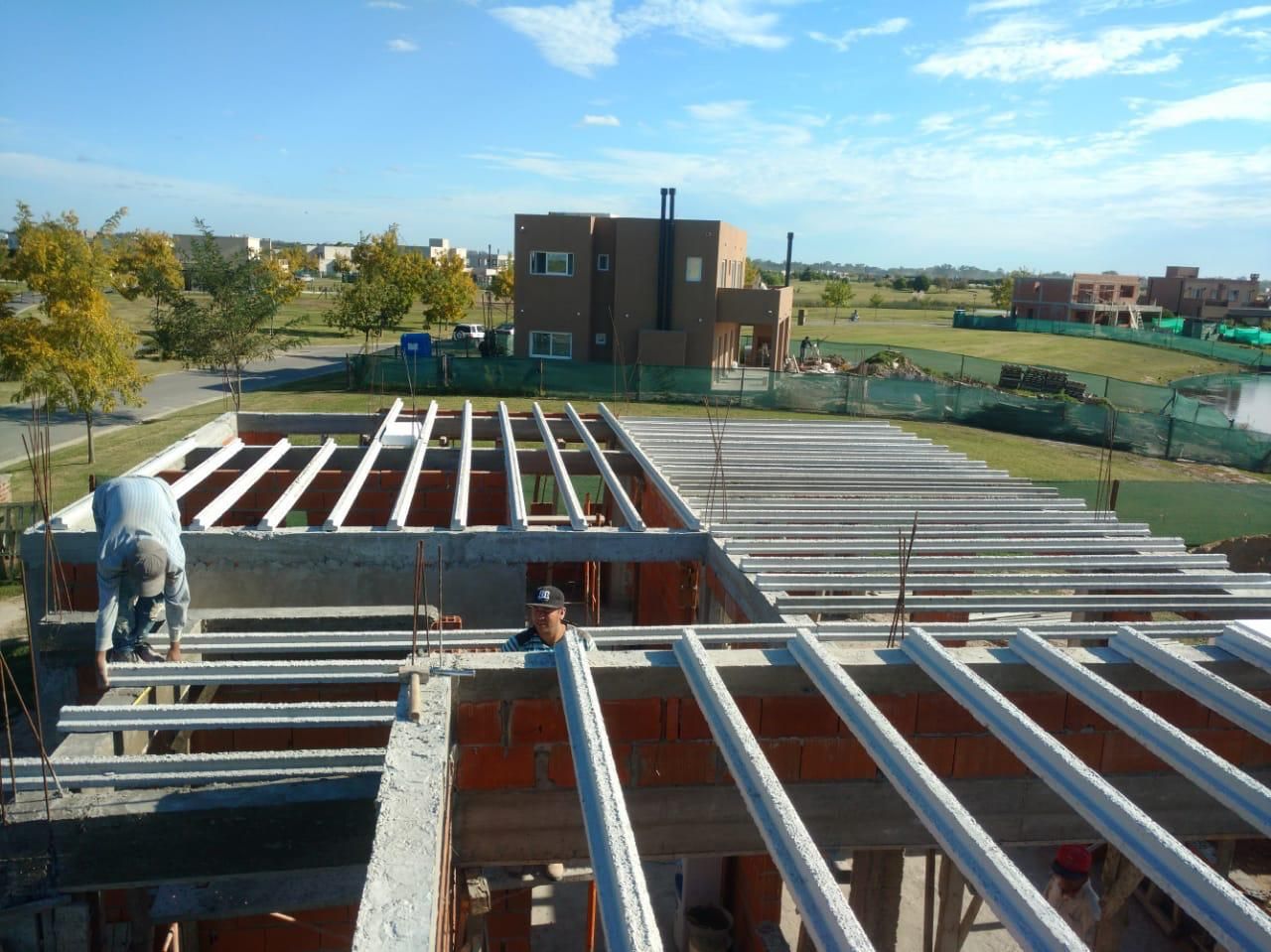 Construcciones y Servicios Lynch