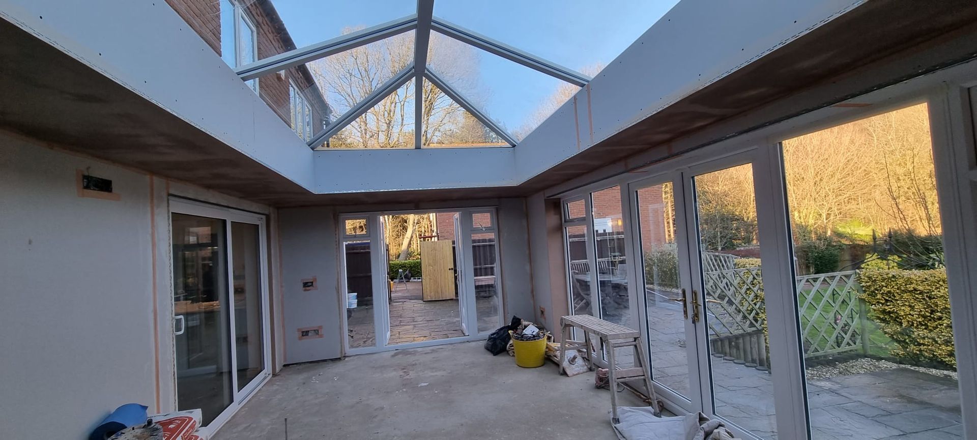 LANTERN ROOF CONSERVATORIES